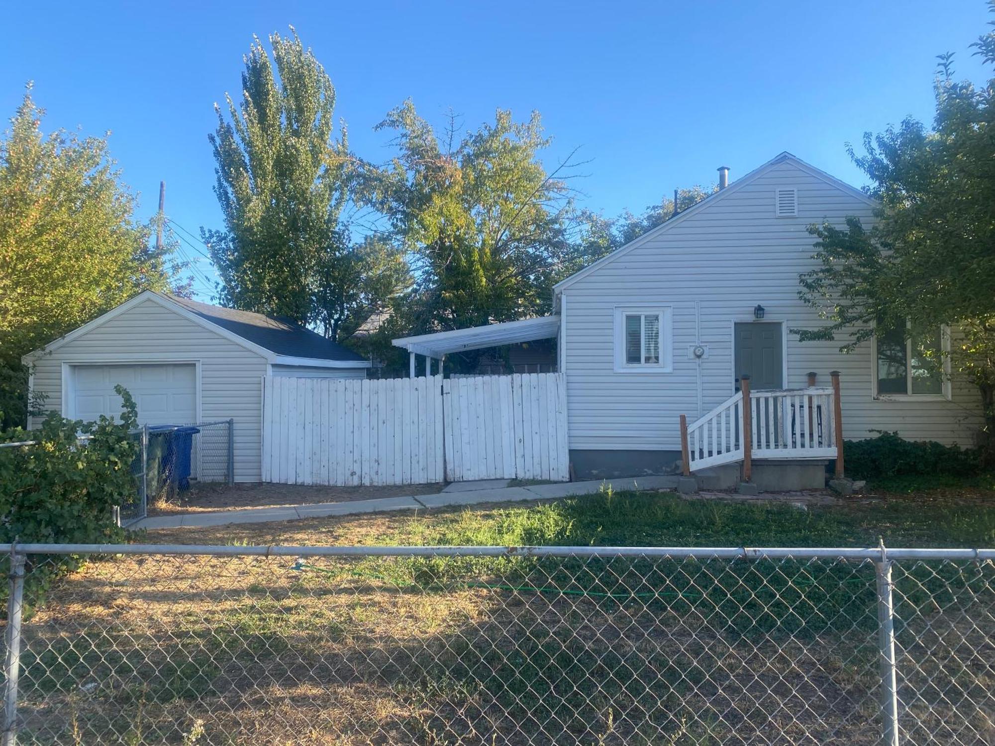 Cute Entire Small House With Large Yard! Pets Welcome! West Valley City Eksteriør bilde